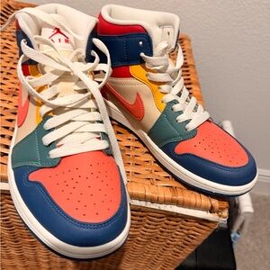 Nike Multicolor High-Top Athletic Shoes